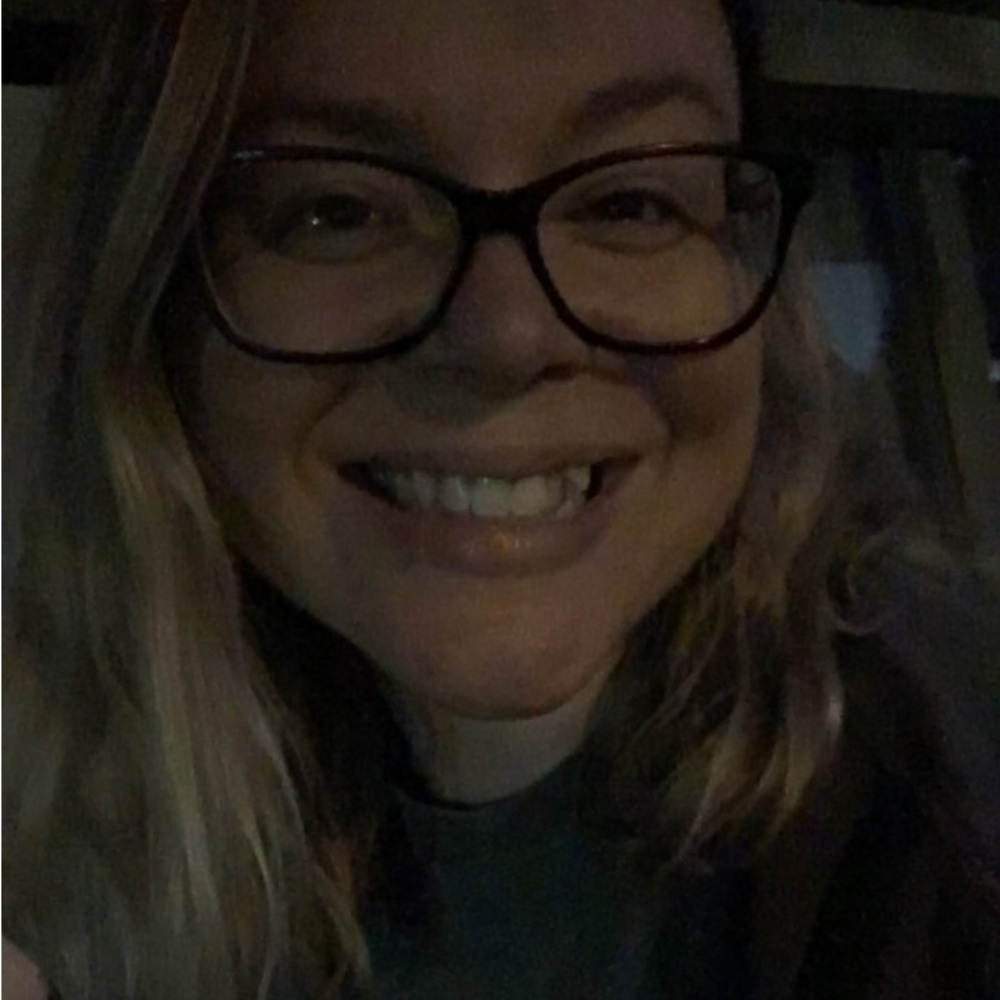Meet your Posher, Alyssa